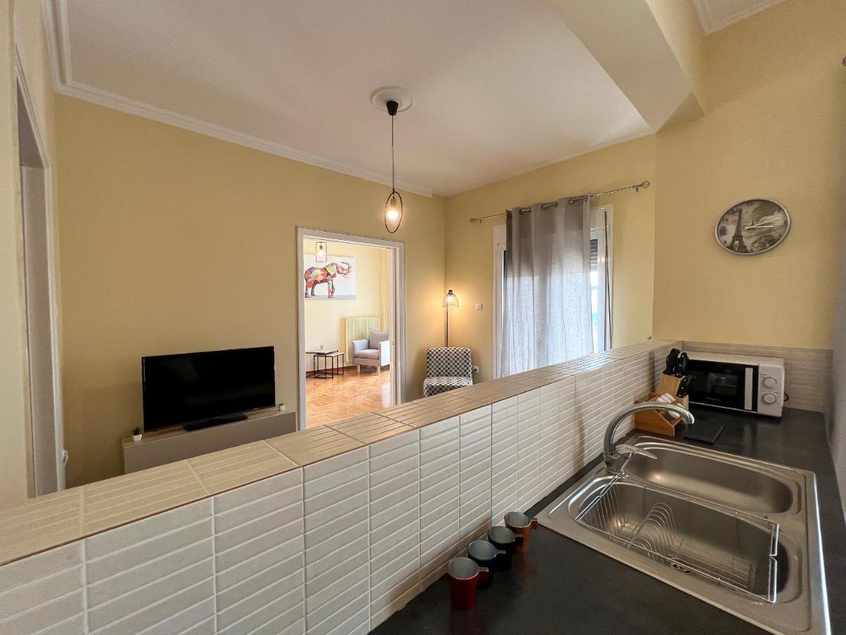 Chiou Spacious 90Sqm Apt In Athén Kültér fotó