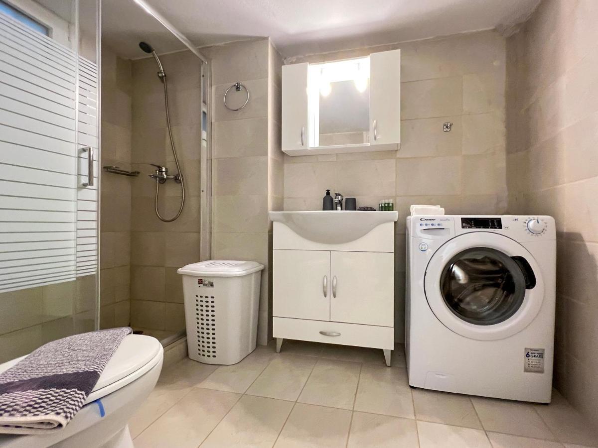 Chiou Spacious 90Sqm Apt In Athén Kültér fotó